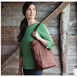 Duluth Trading Co. lifetime leather full zip tote bag, mocha brown, item 30005